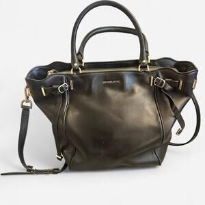 Michael Kors black Amelia AV1809 top zip medium bag Classic Leather Minimalist